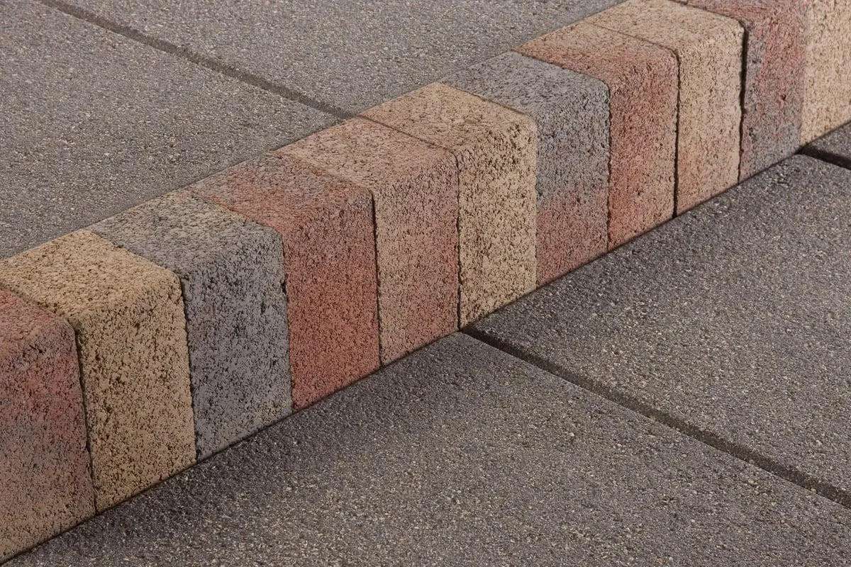 Tobermore Step Riser 173 x 104 x 80mm Heather